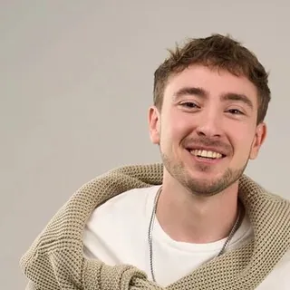 Тимур Альмяшев, педагог школы импровизации «Точка»